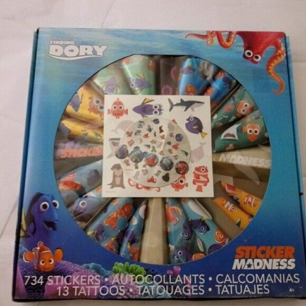 Finding Dory NEW Box Of Stickers 734 Count & 13 Tattoos Sticker Madness - Picture 4 of 11